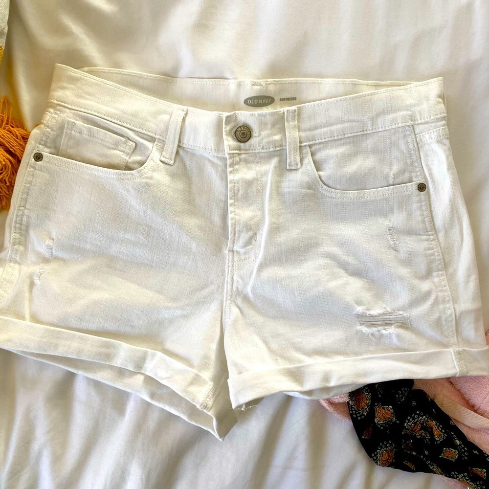 white jean shorts